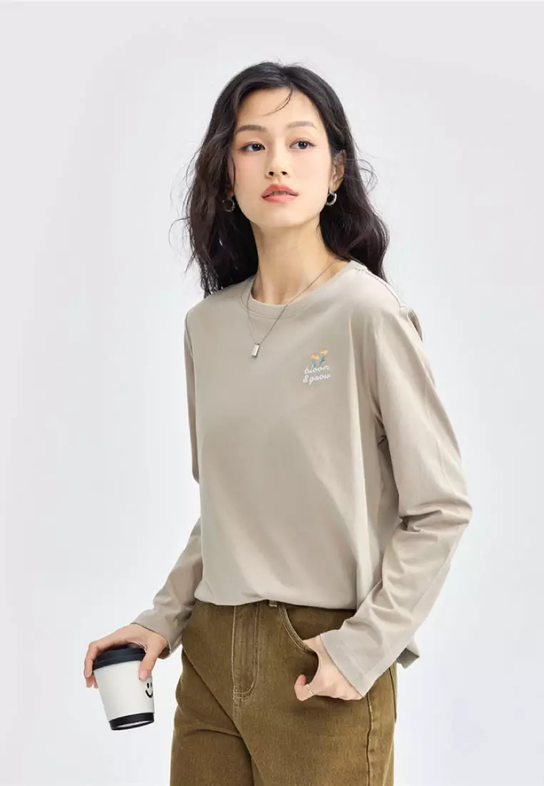 giordano-2704-3600844-1 Women's Cotton Embroidery Long Sleeve Tee